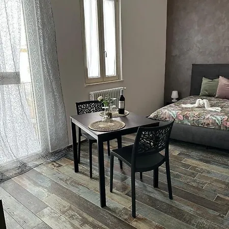 J&j Apartment *
